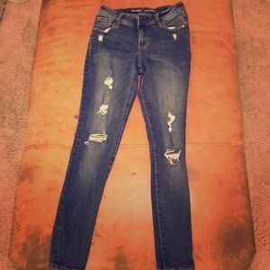 Size 2 Rockstar Old Navy Jeans, only worn twice